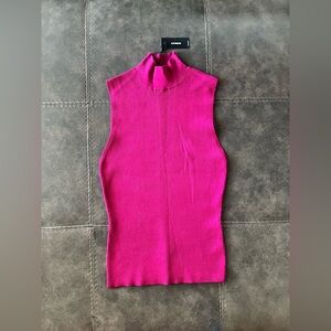 Express Ribbed Sleeveless Mock Neck Top - Fuchsia